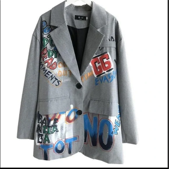 Graffiti detailed stylish button up blazer that you can dress up or down